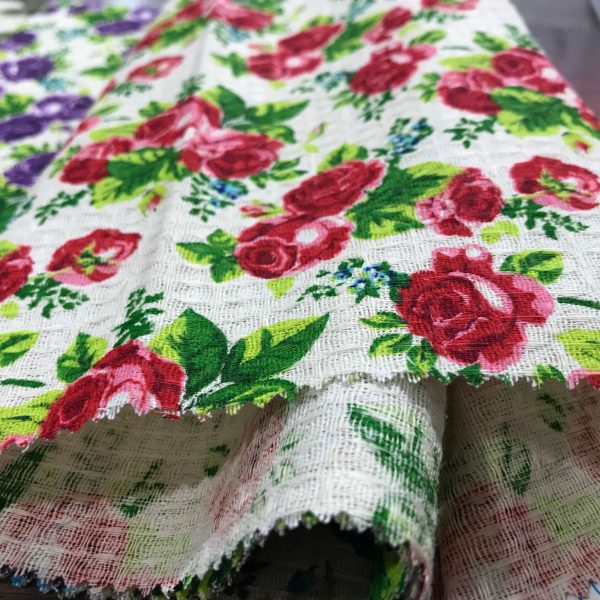 پارچه دستمالی (زنبوری) پنبه ای گلدار